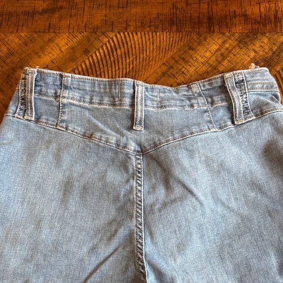 We The Free Blue Flare Jeans - Picture 8 of 11